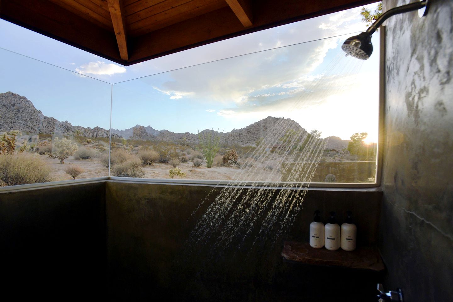 Spectacular Vacation Rental with Impressive Views of the Desert in Joshua Tree, California