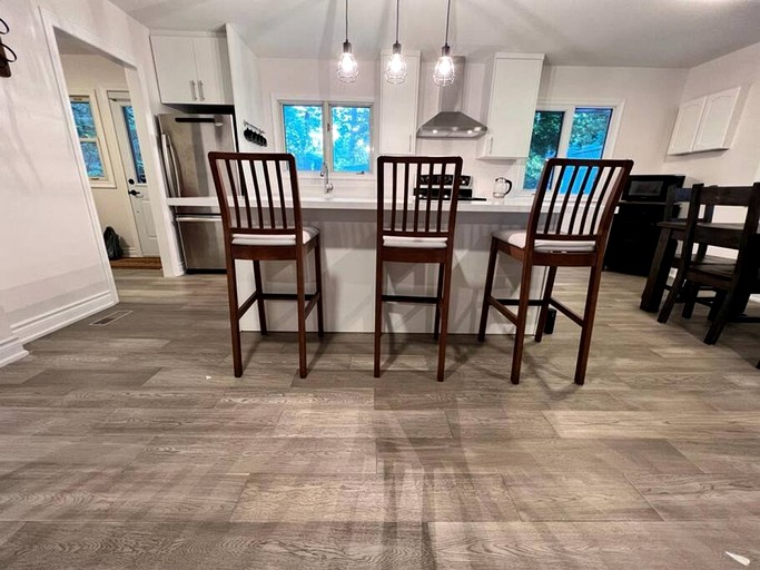 Cottages (Canada, Marmora, Ontario)