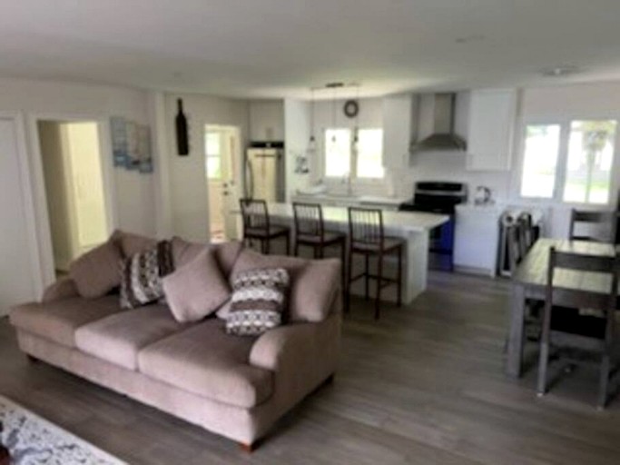 Cottages (Canada, Marmora, Ontario)