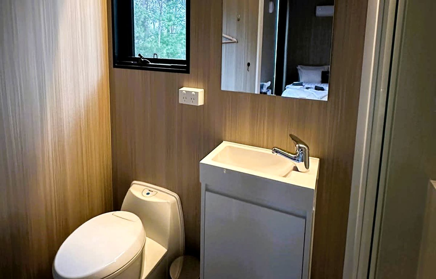 Eco-Friendly Tiny House Retreat with Scenic Trails near Maroota, New South Wales