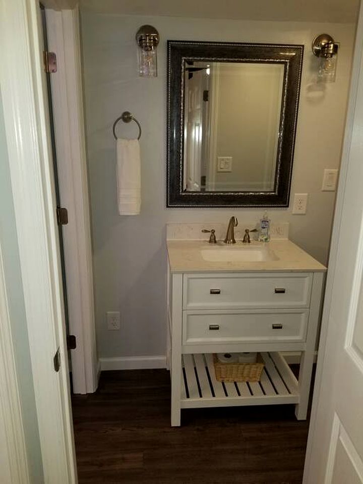 Marshall County Lake Escape: Pet-Friendly Rental with Boat Slip for Big Groups on Guntersville Lake