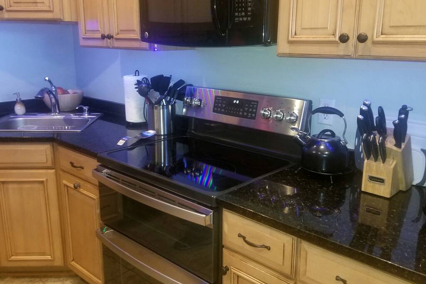 Marshall County Lake Escape: Pet-Friendly Rental with Boat Slip for Big Groups on Guntersville Lake