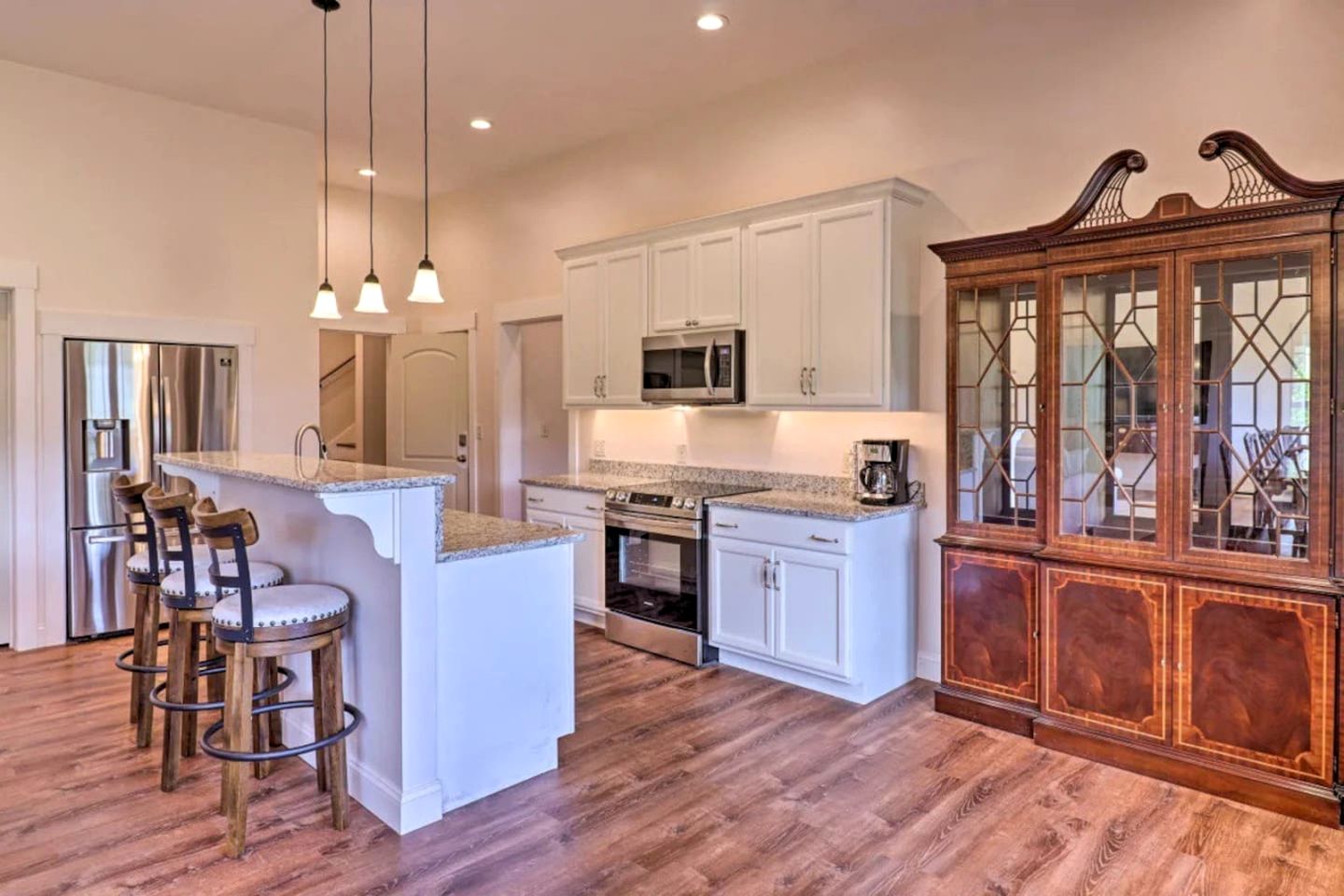 Fantastic Cottage with Incredible Sights in Candler, North Carolina