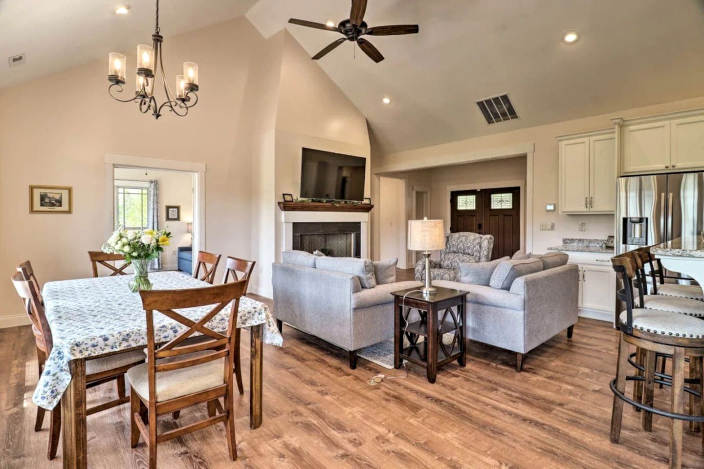 Fantastic Cottage with Incredible Sights in Candler, North Carolina