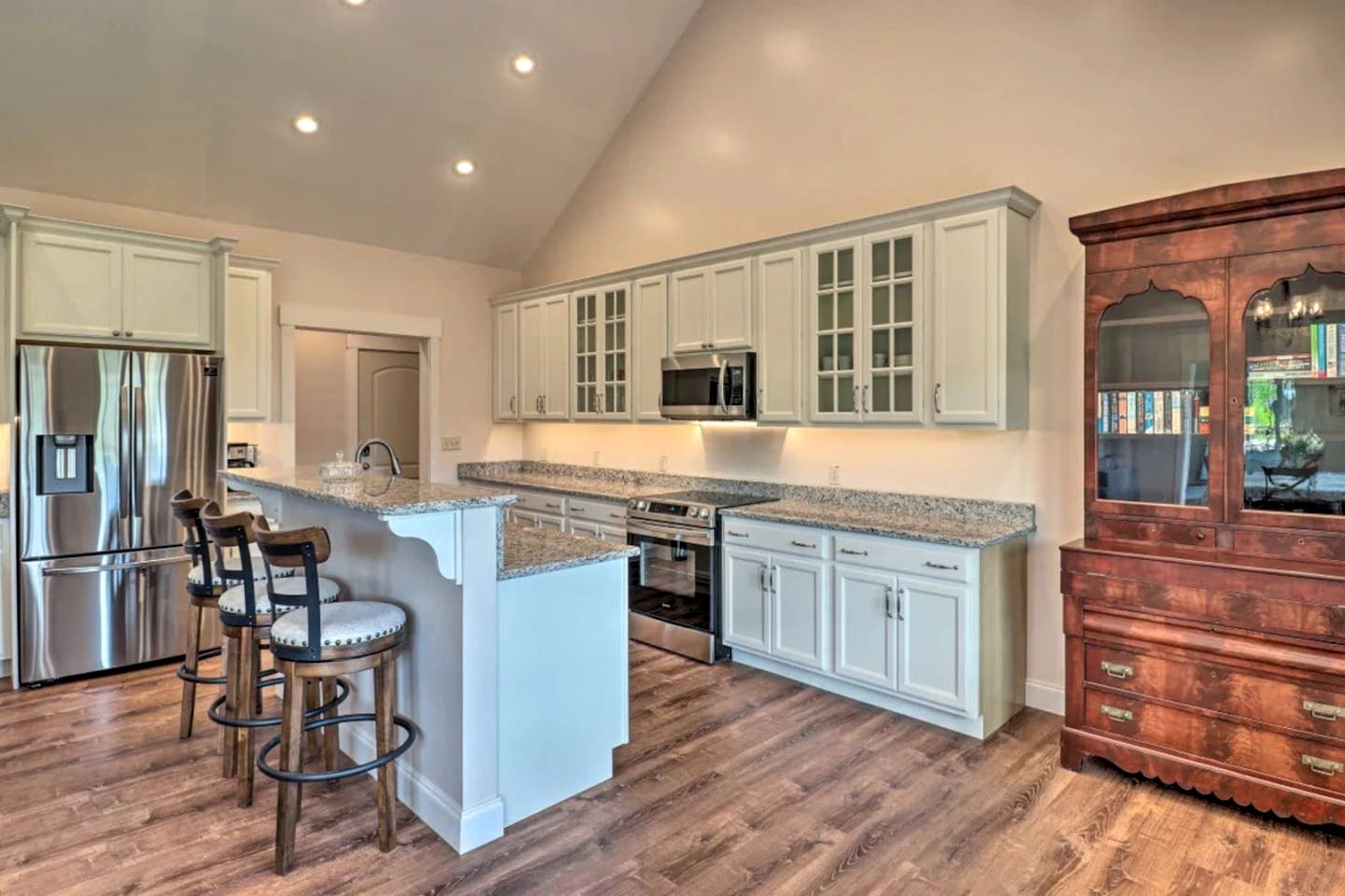 Fantastic Cottage with Incredible Sights in Candler, North Carolina