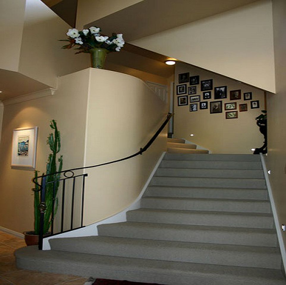 Luxury Vacation Room Rental in Stunning Lodge, Katikati, New Zealand