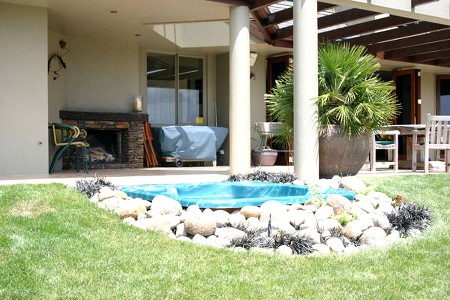 Luxury Vacation Room Rental in Stunning Lodge, Katikati, New Zealand