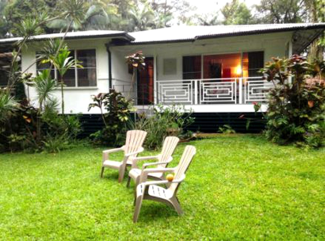 Family-Friendly Cottage Rental on an Organic Farm in Pahoa, Hawaii