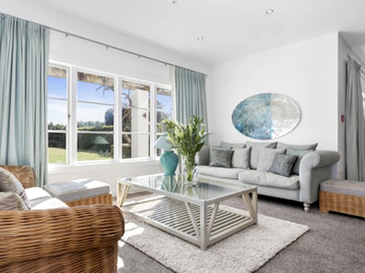 Exquisite Suite with Views of Lake Karapiro in Cambridge, North Island