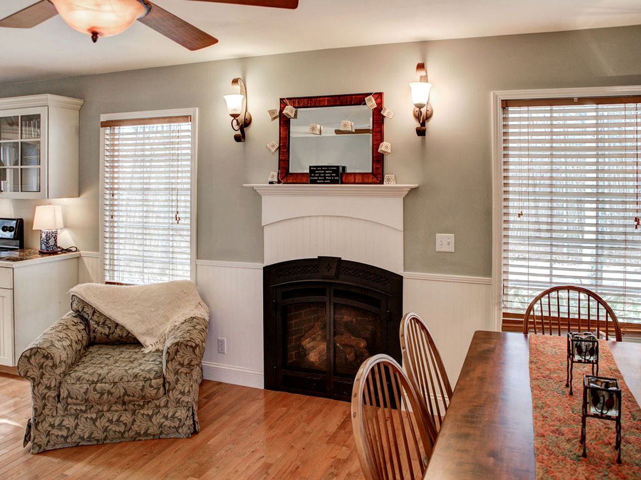 Cozy and Secluded Woodland Cabin with a Front Porch in Cookeville, Tennessee