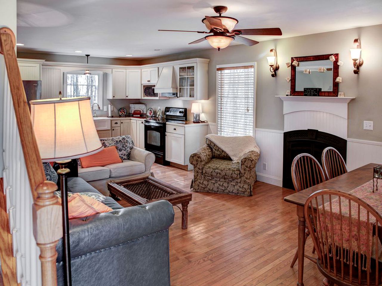 Cozy and Secluded Woodland Cabin with a Front Porch in Cookeville, Tennessee