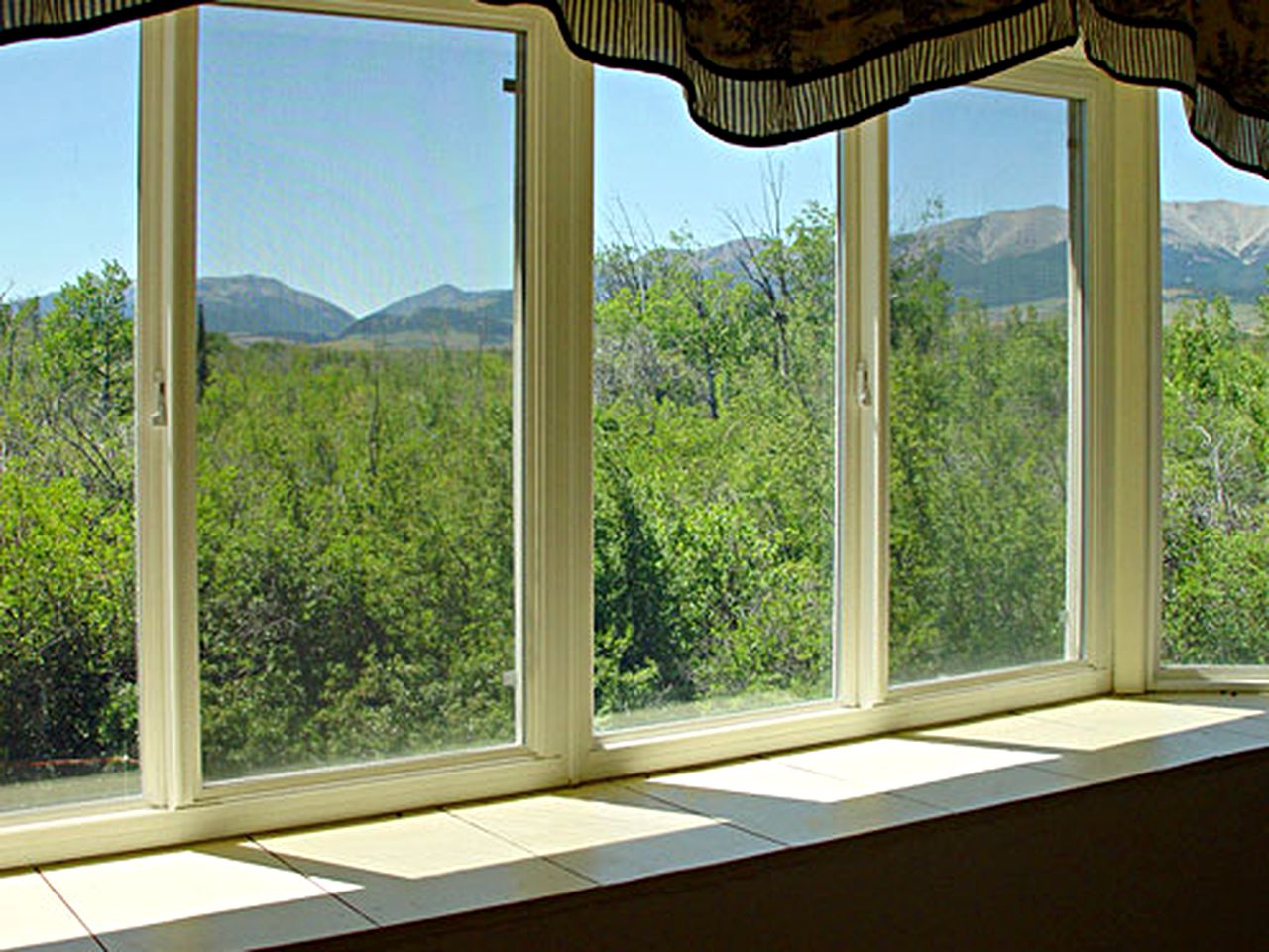 Tranquil Cottage on a Ranch Stay near the Crazy Mountains in Montana