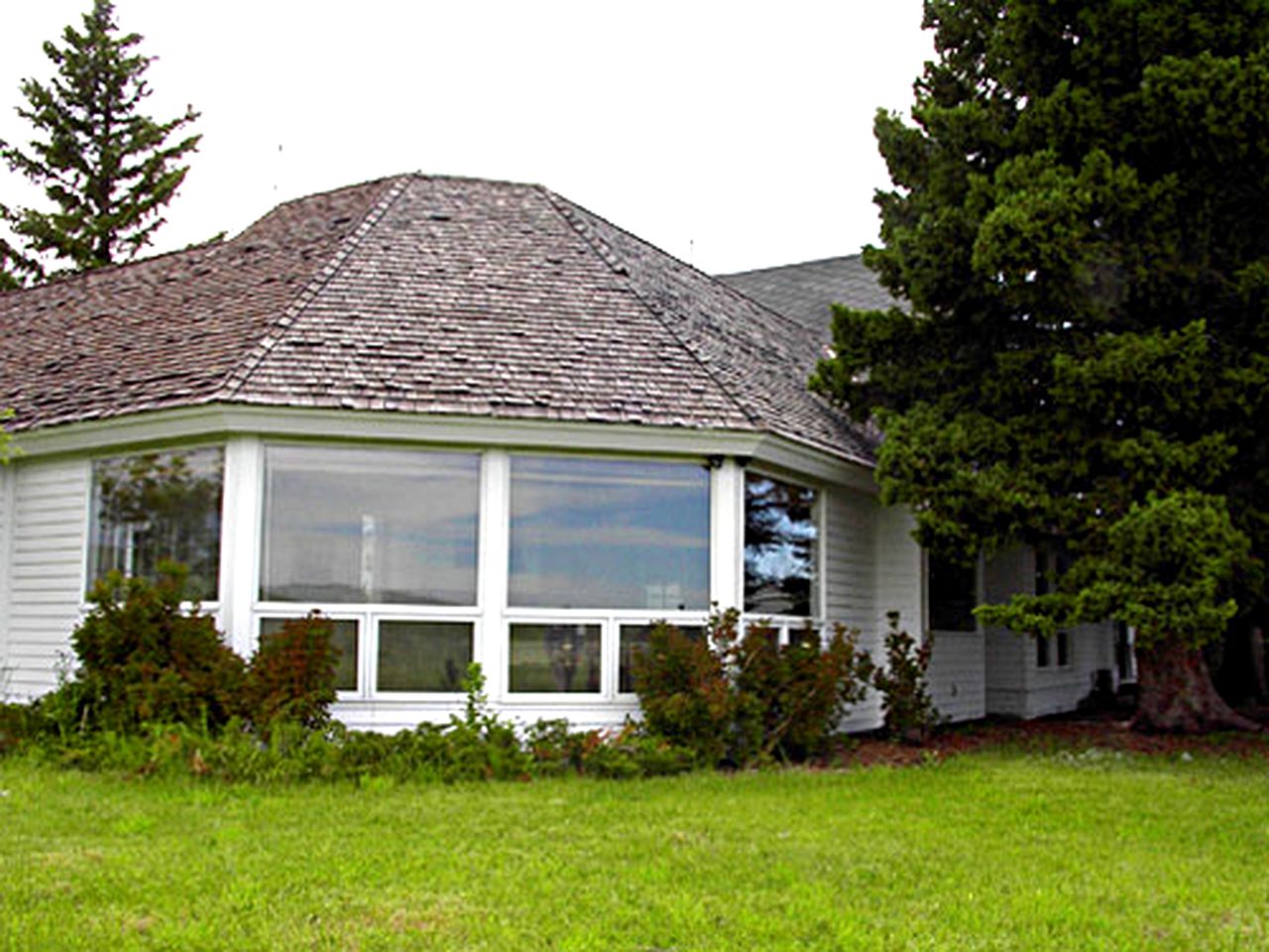 Tranquil Cottage on a Ranch Stay near the Crazy Mountains in Montana