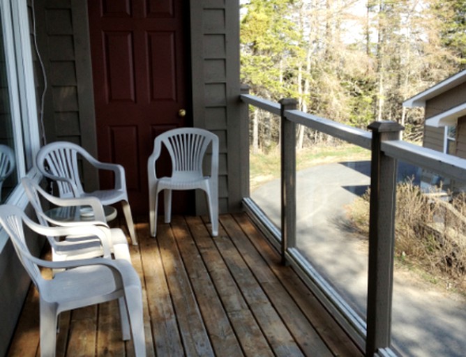 McIntyre's Cottages & Cameron House Non PetFriendly Cottages