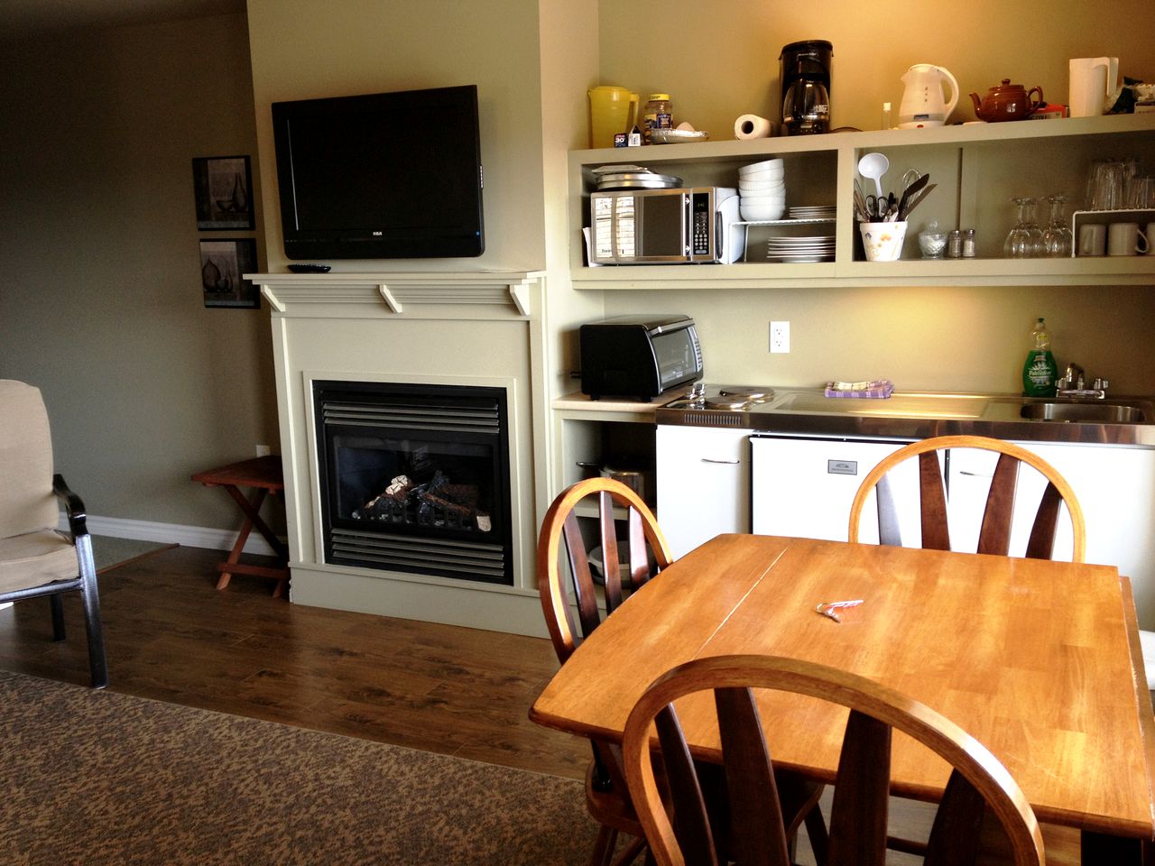 McIntyre's Cottages & Cameron House Non PetFriendly Cottages