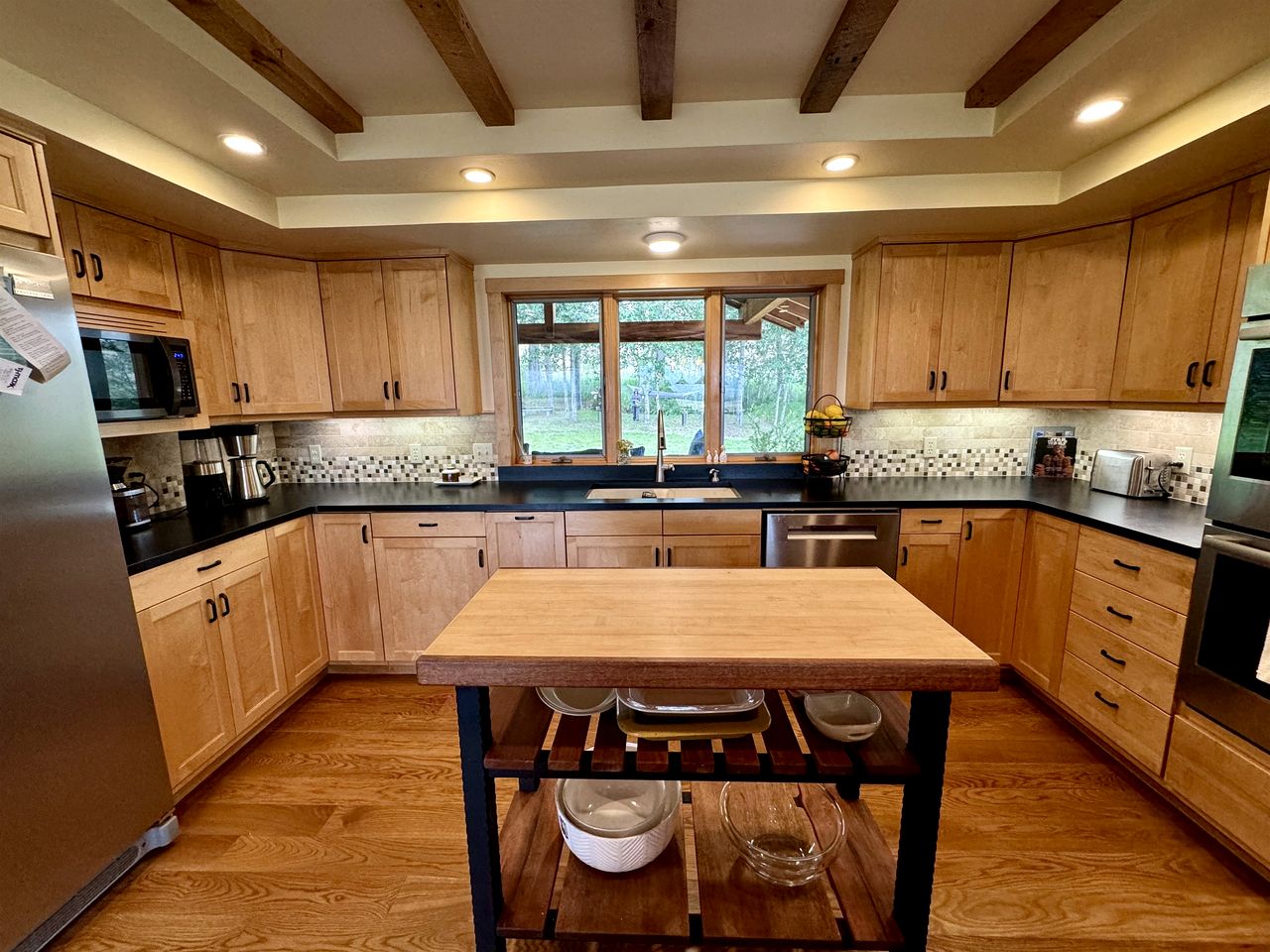 Elegant Vacation Home with Aspen Grove & Mountain Views near Ennis Lake in McAllister, Montana