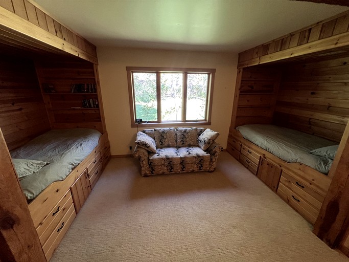 Vacation Rentals (United States of America, McAllister, Montana)