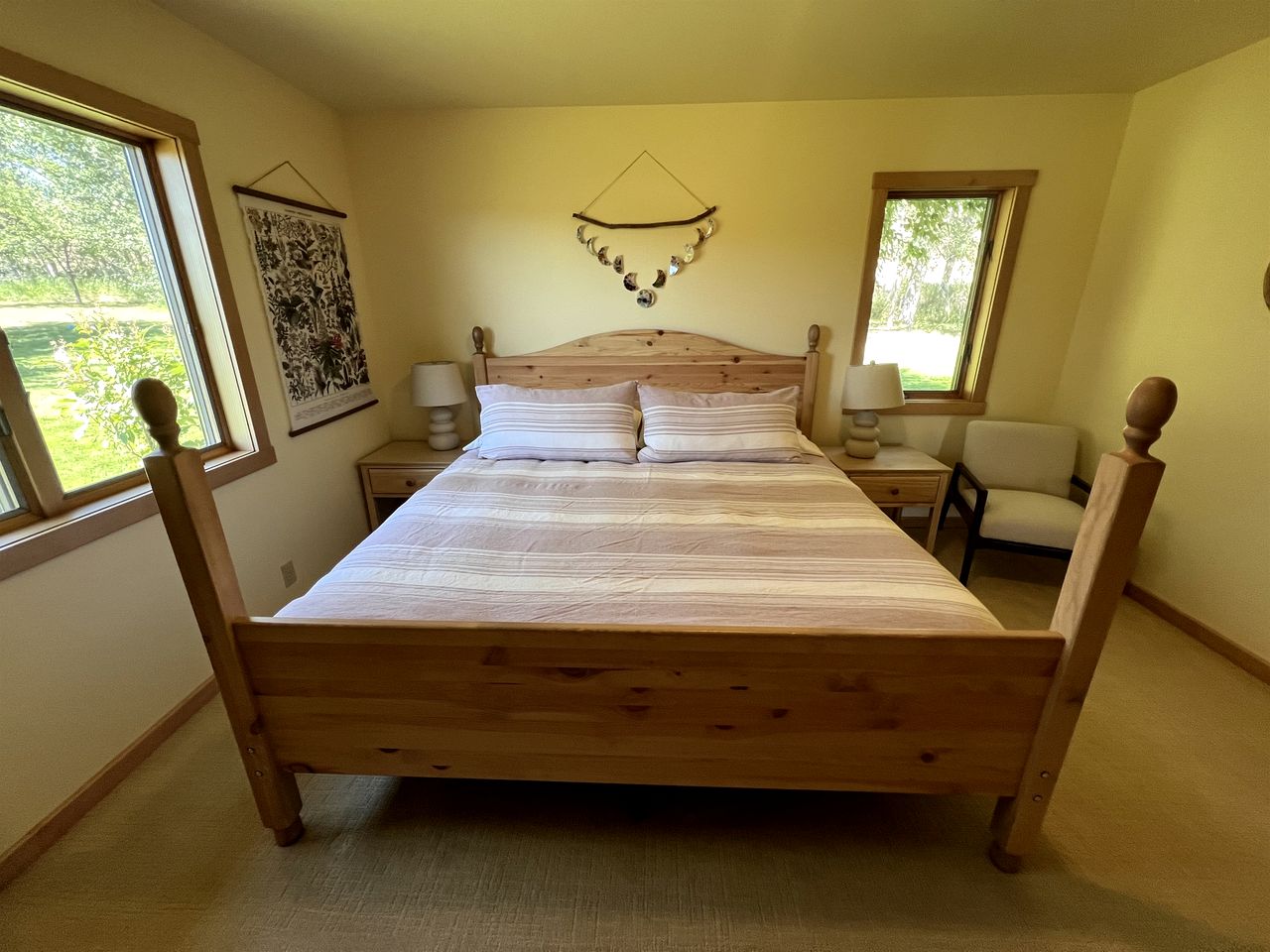Elegant Vacation Home with Aspen Grove & Mountain Views near Ennis Lake in McAllister, Montana