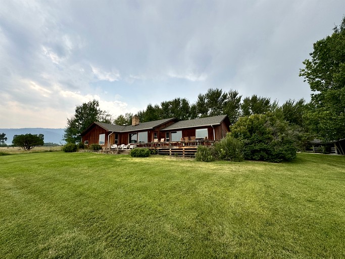Vacation Rentals (United States of America, McAllister, Montana)