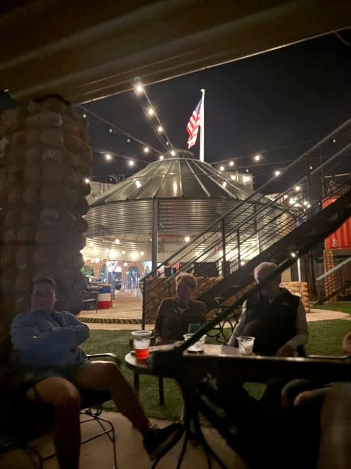 Cozy Tiny House with Hammock Patio near Bath Lake in Medicine Park, Oklahoma