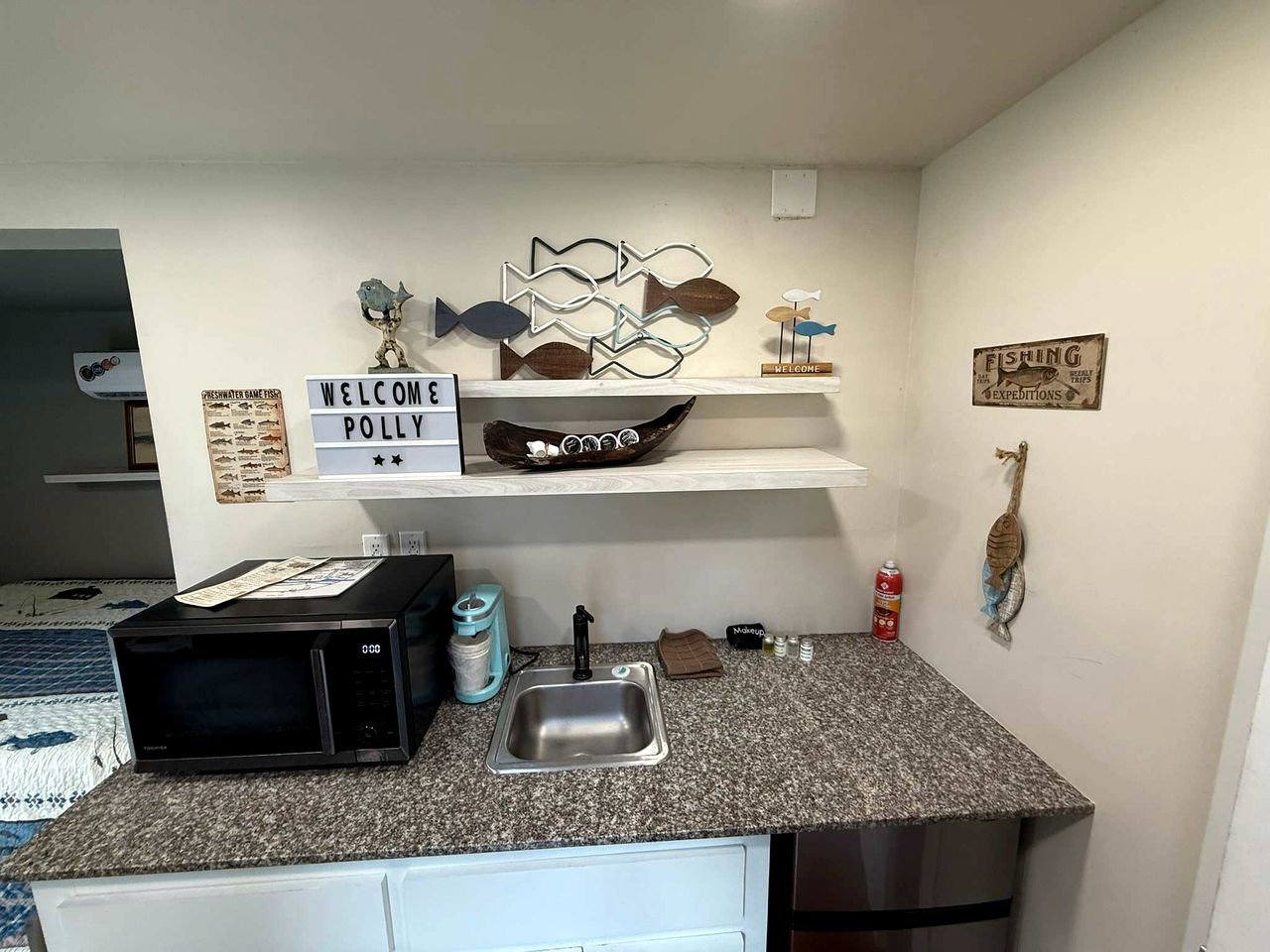 Cozy Tiny House with Hammock Patio near Bath Lake in Medicine Park, Oklahoma