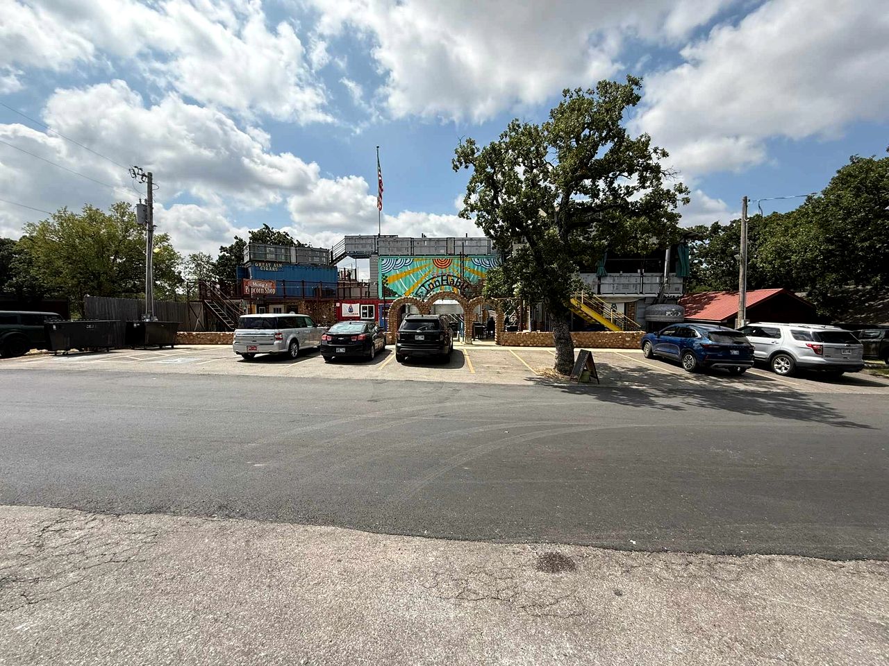 Charming Wheelchair-Accessible Tiny House with Patio near Wichita Mountains – Medicine Park, OK