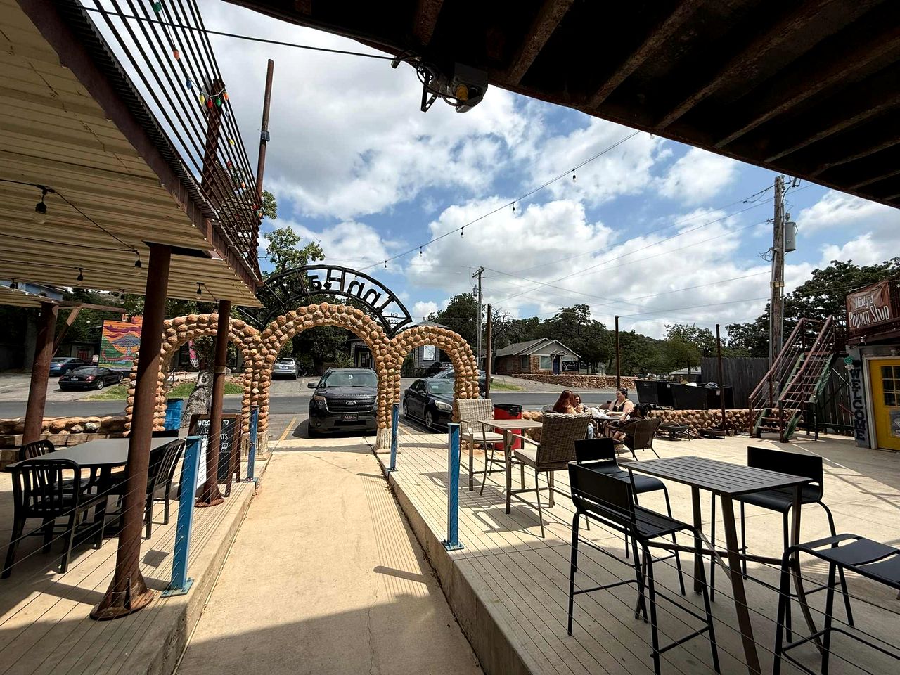 Charming Wheelchair-Accessible Tiny House with Patio near Wichita Mountains – Medicine Park, OK