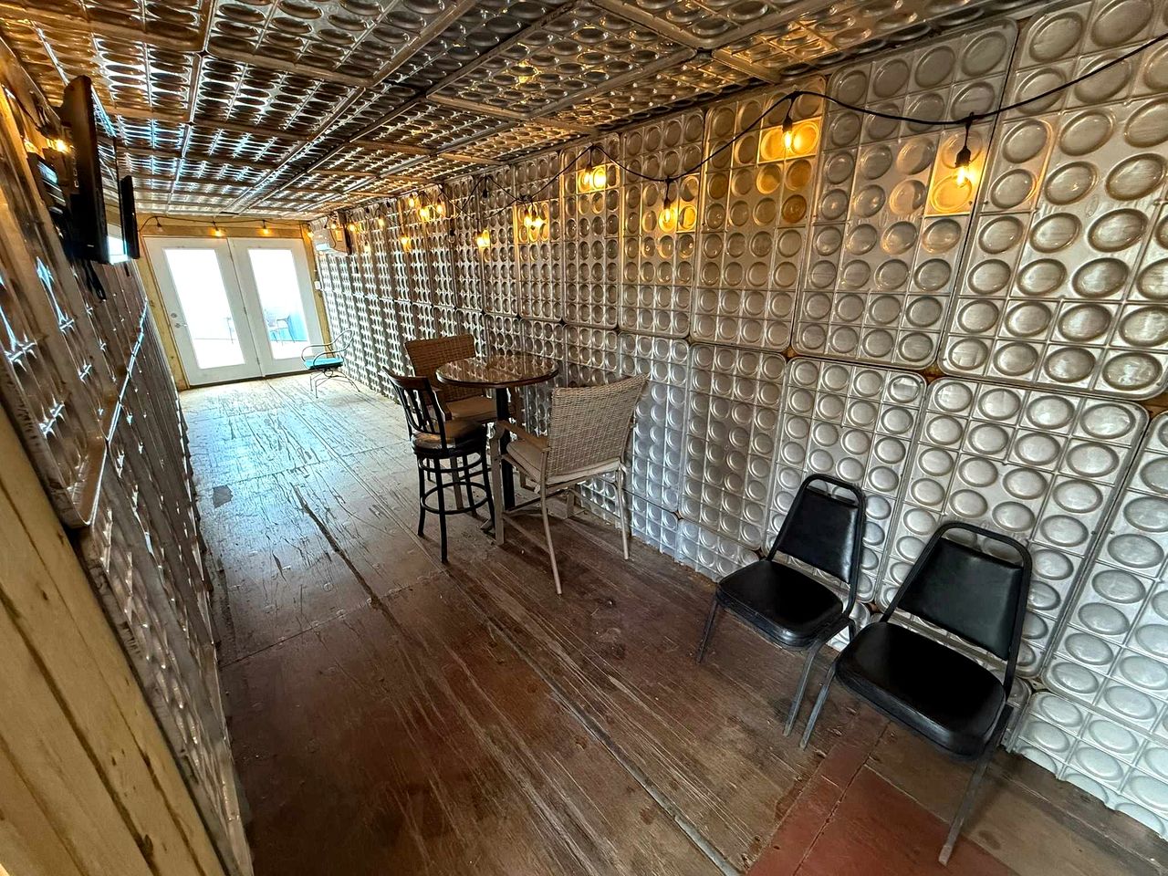 Charming Wheelchair-Accessible Tiny House with Patio near Wichita Mountains – Medicine Park, OK