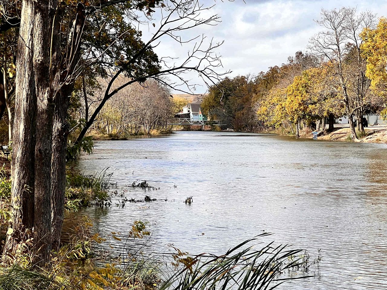 Charming Wheelchair-Accessible Tiny House with Patio near Wichita Mountains – Medicine Park, OK