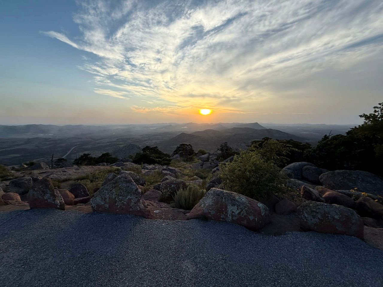 Charming Wheelchair-Accessible Tiny House with Patio near Wichita Mountains – Medicine Park, OK