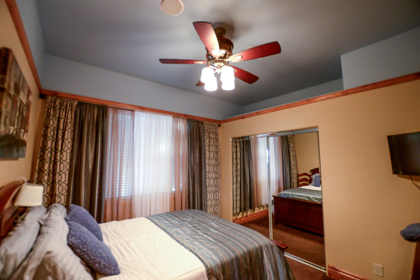 Mediterranean-Style Villa Rental with a Pool near Grand Junction, Colorado