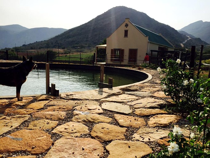 Cottages (De Rust, Western Cape, South Africa)