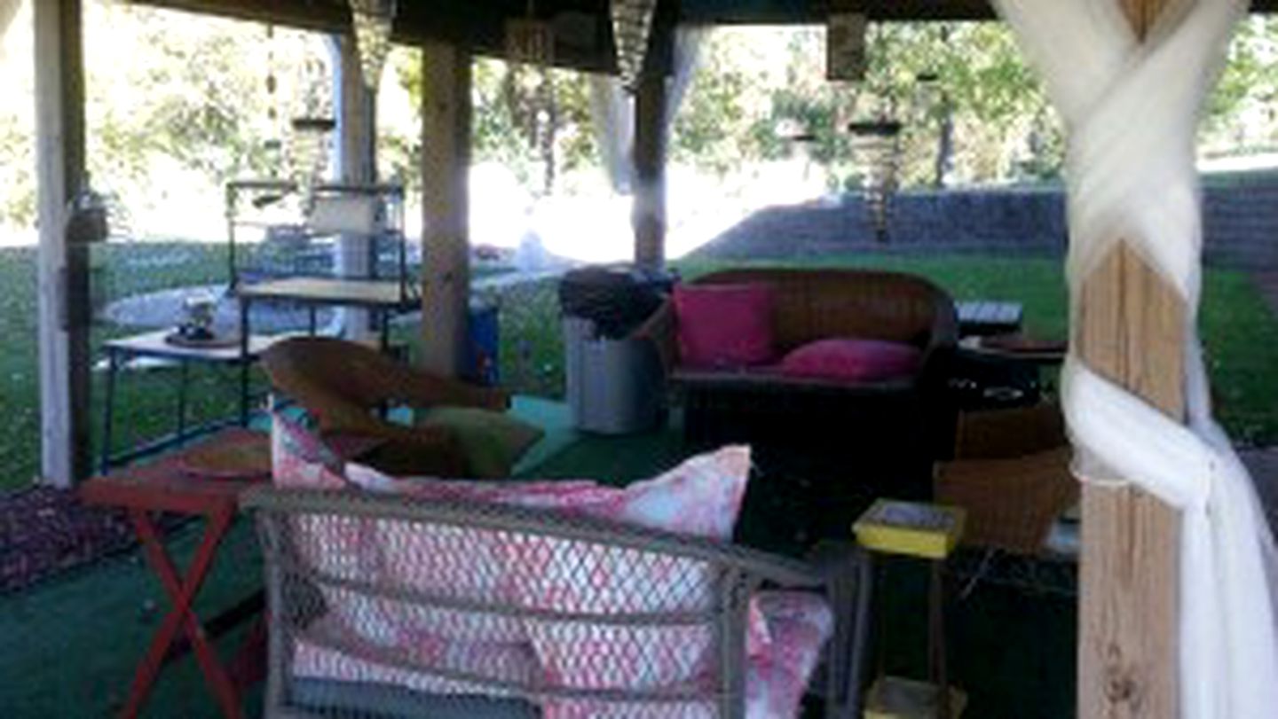 Nature Lodges (Morristown, Minnesota, United States)