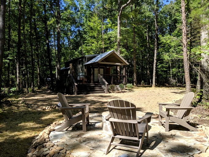 Cabins (United States of America, Monteagle, Tennessee)