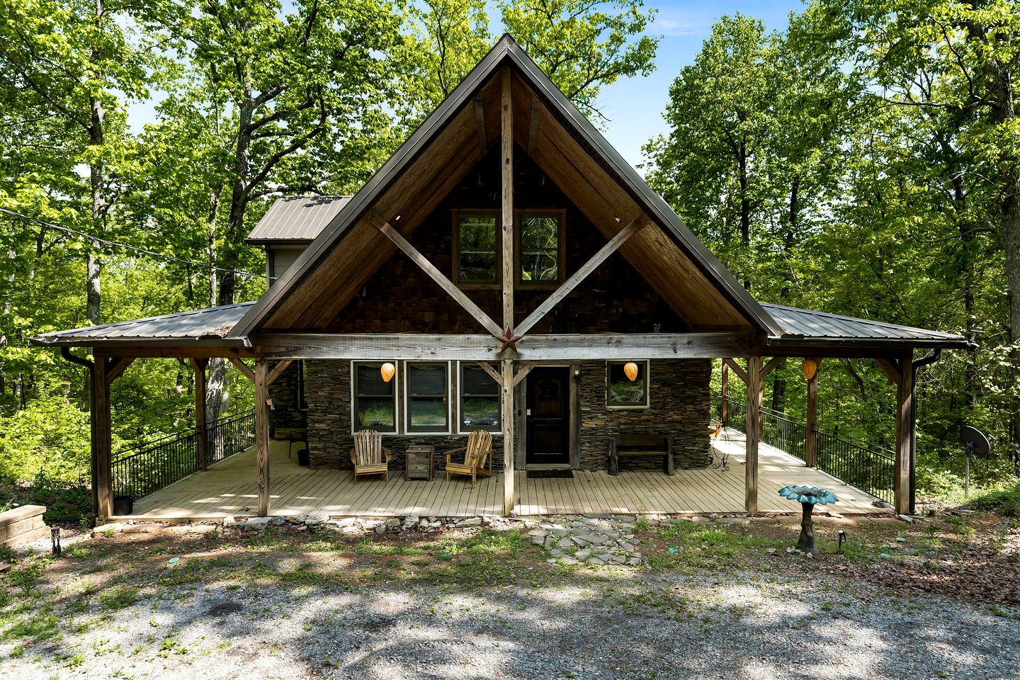 Gorgeous Cabin with Fire Pit in Rome, Georgia