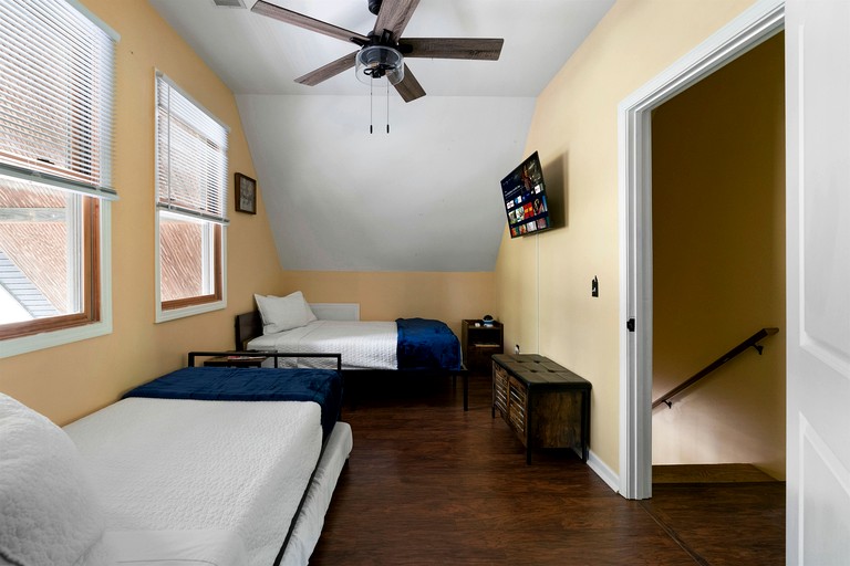 Cabins (United States of America, Rome, Georgia)