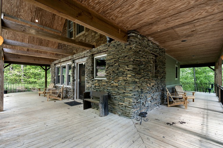 Cabins (United States of America, Rome, Georgia)