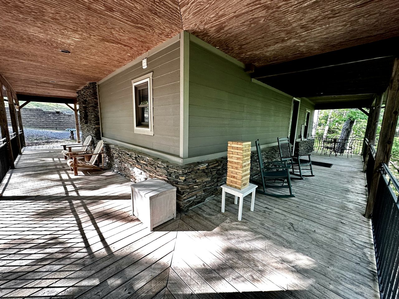 Gorgeous Cabin with Fire Pit in Rome, Georgia