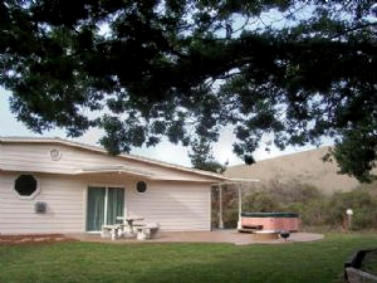 Cabin Rental near Mendocino Village, California