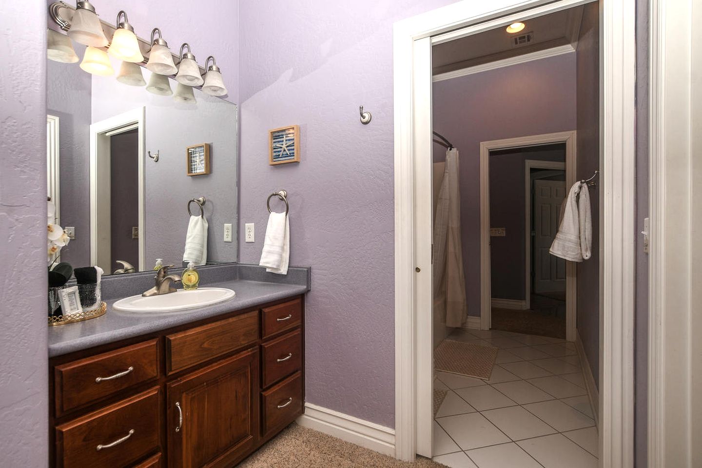 Stylish Comfort Haven with Game Room & Covered Patio in Siloam Springs, Arkansas