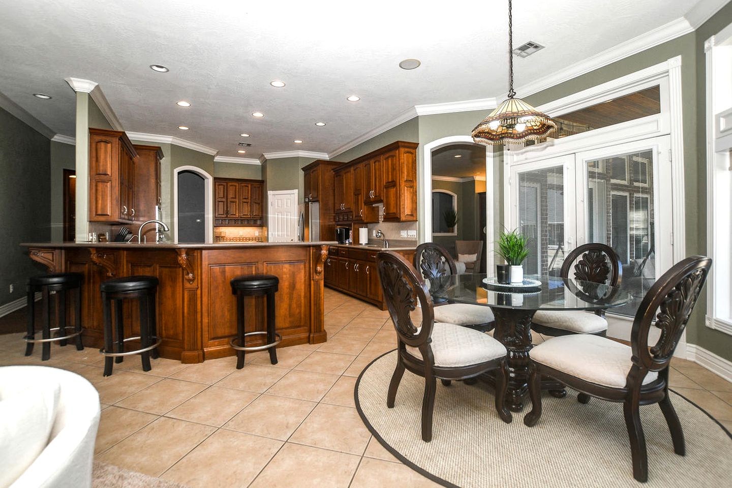 Stylish Comfort Haven with Game Room & Covered Patio in Siloam Springs, Arkansas