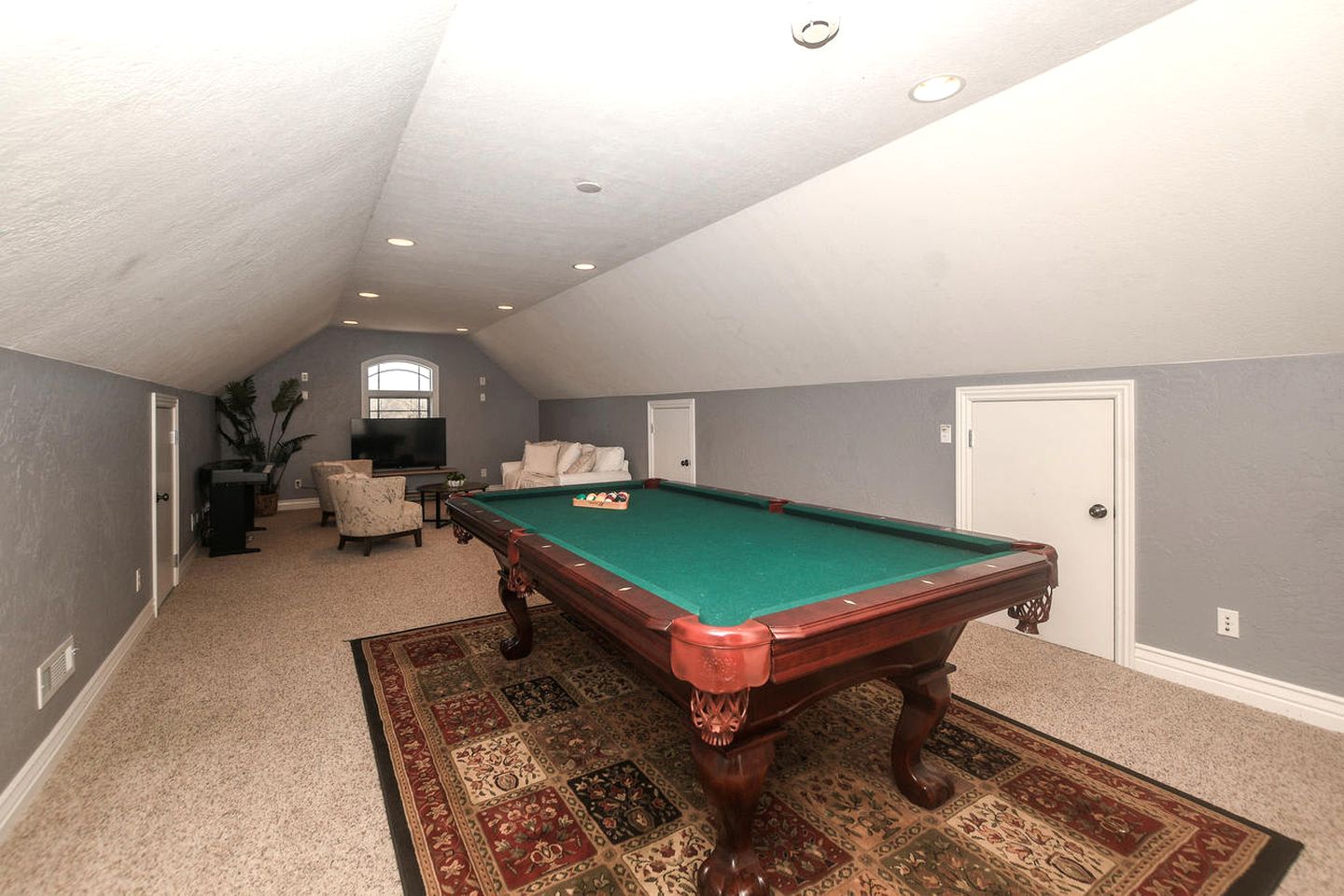 Stylish Comfort Haven with Game Room & Covered Patio in Siloam Springs, Arkansas