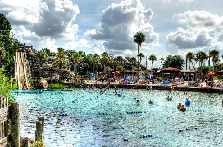 Cottages (United States of America, Weeki Wachee, Florida)