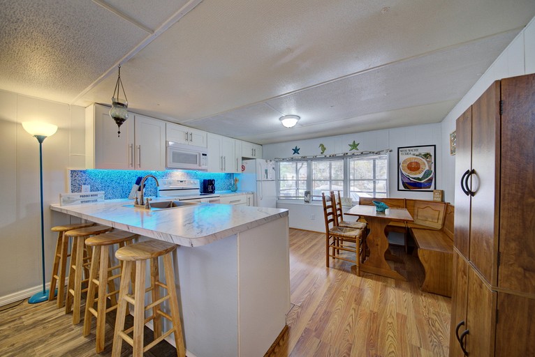 Cottages (United States of America, Weeki Wachee, Florida)