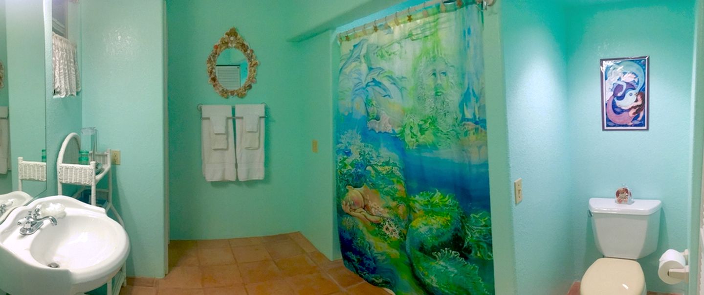 Cozy Bed and Breakfast Suite Rental with Garden Views near Kailua-Kona, Hawaii