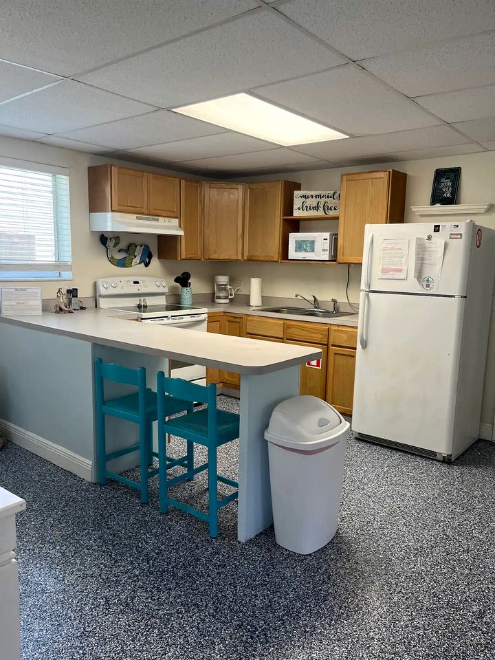 Spectacular Cottage with Fantastic River Sights in Weeki Wachee, Florida