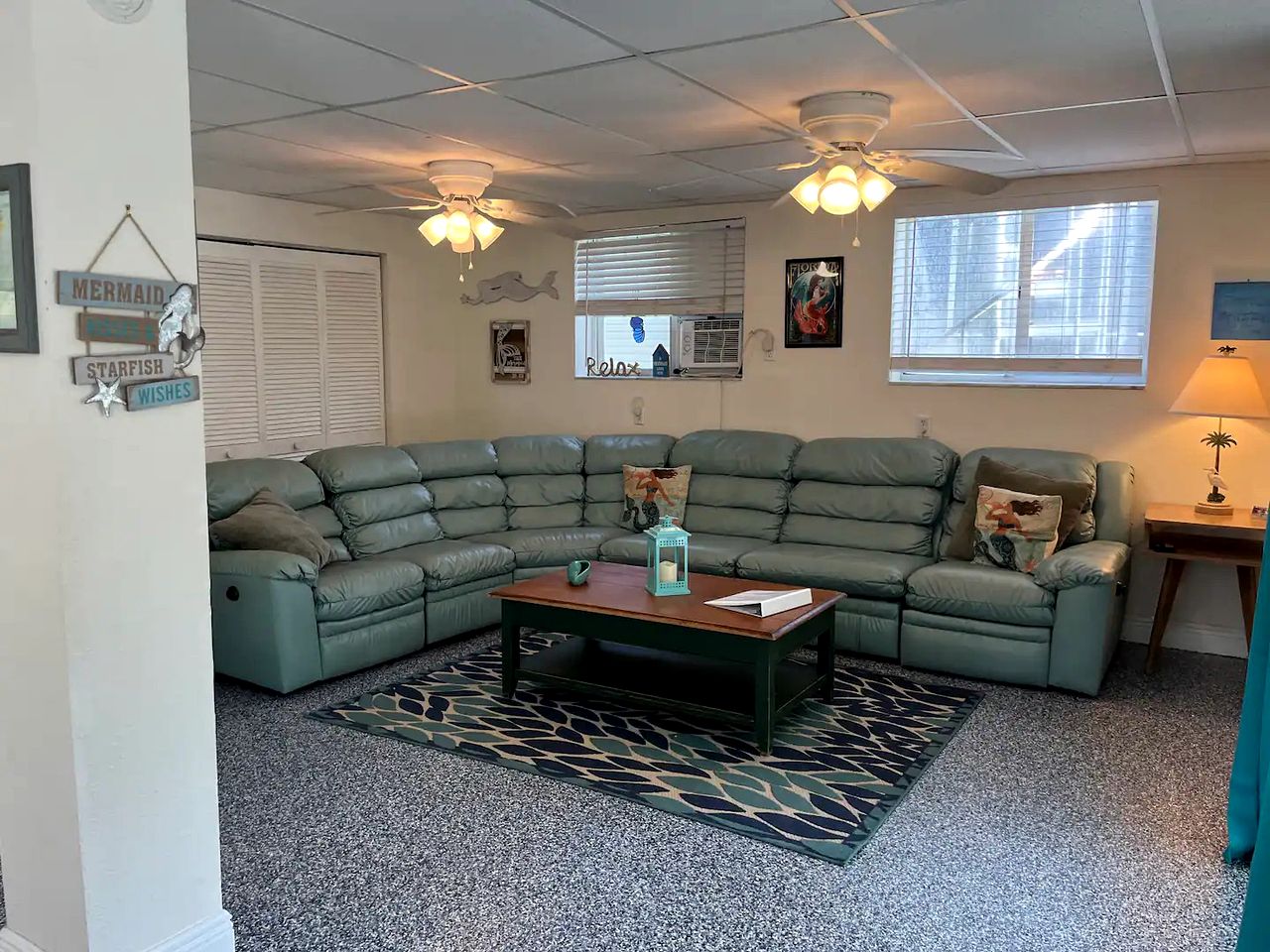 Spectacular Cottage with Fantastic River Sights in Weeki Wachee, Florida