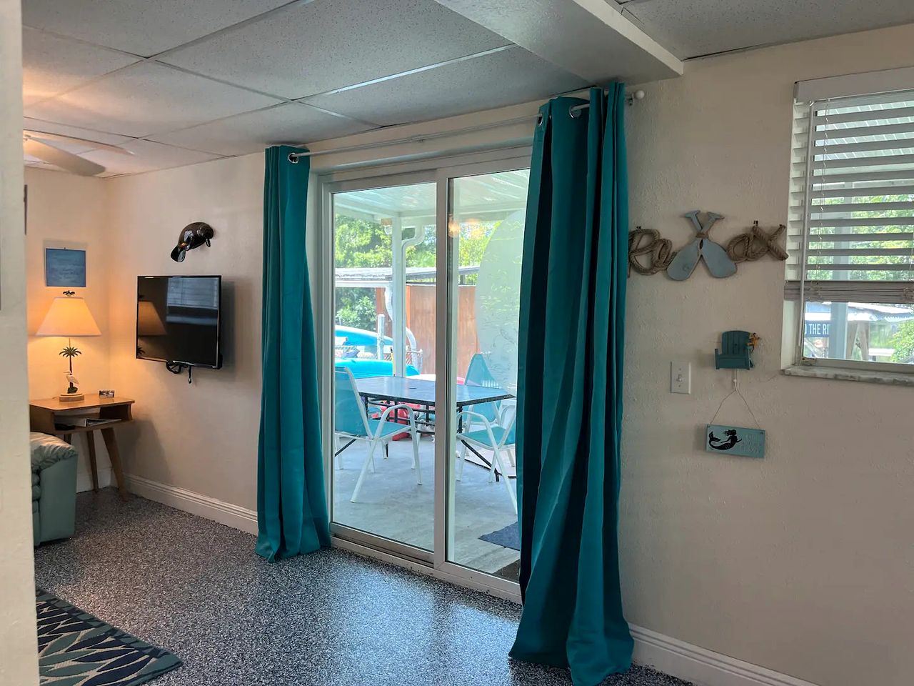 Spectacular Cottage with Fantastic River Sights in Weeki Wachee, Florida