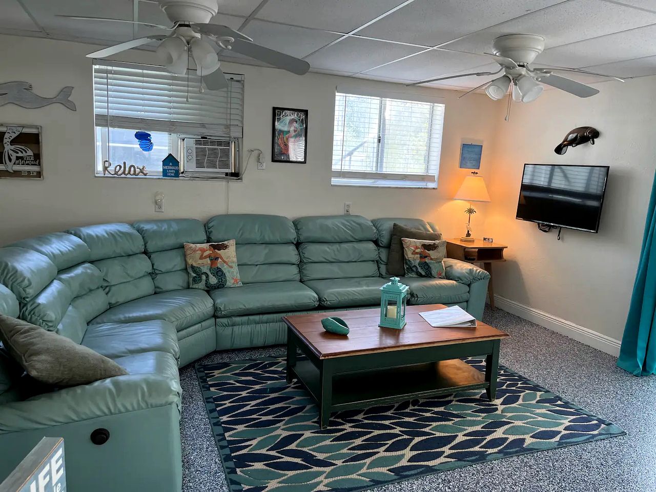 Spectacular Cottage with Fantastic River Sights in Weeki Wachee, Florida