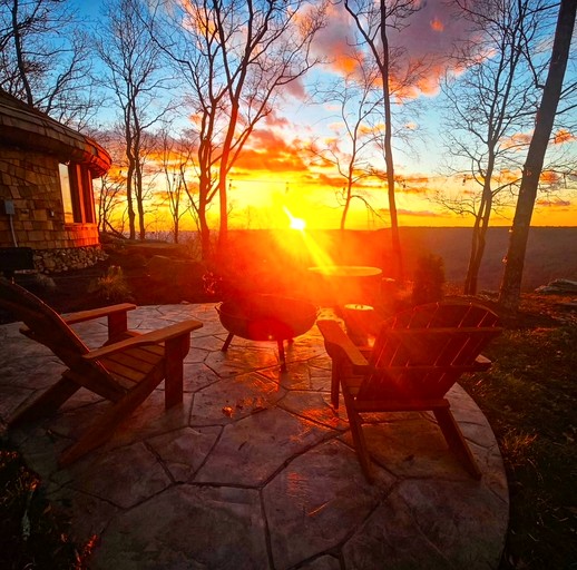 Hobbit Houses (United States of America, Rising Fawn, Georgia)